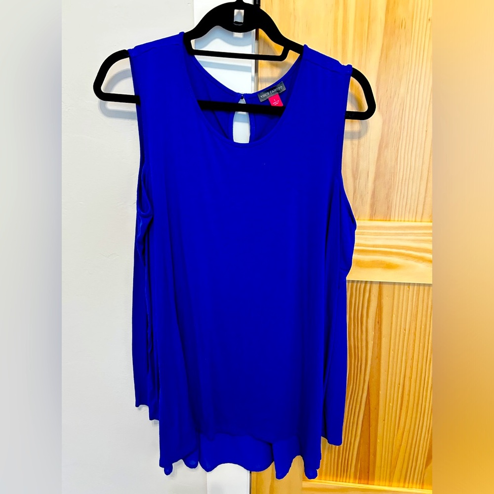 Ladies Vince Camuto blouse